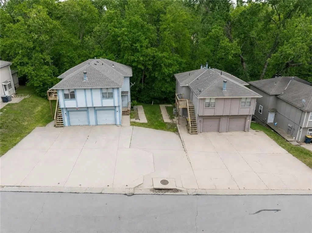 8213 & 8215 Everton AVE, Kansas City, MO 64152