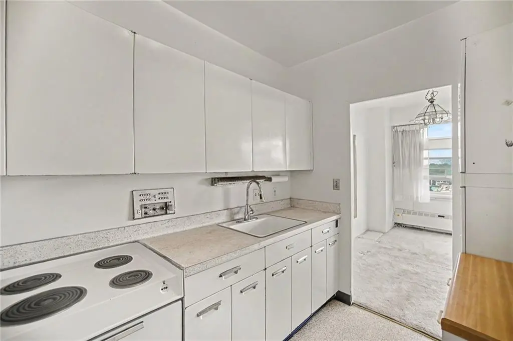 333 W Meyer BLVD #909, Kansas City, MO 64113