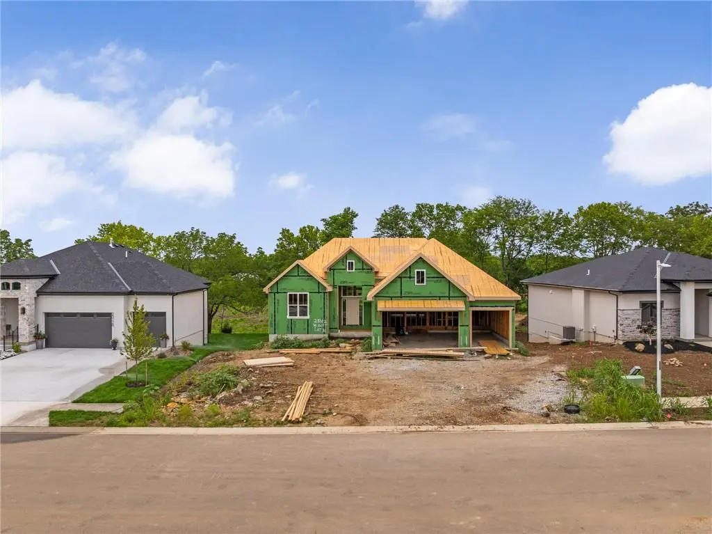 25102 W 141st ST, Olathe, KS 66061