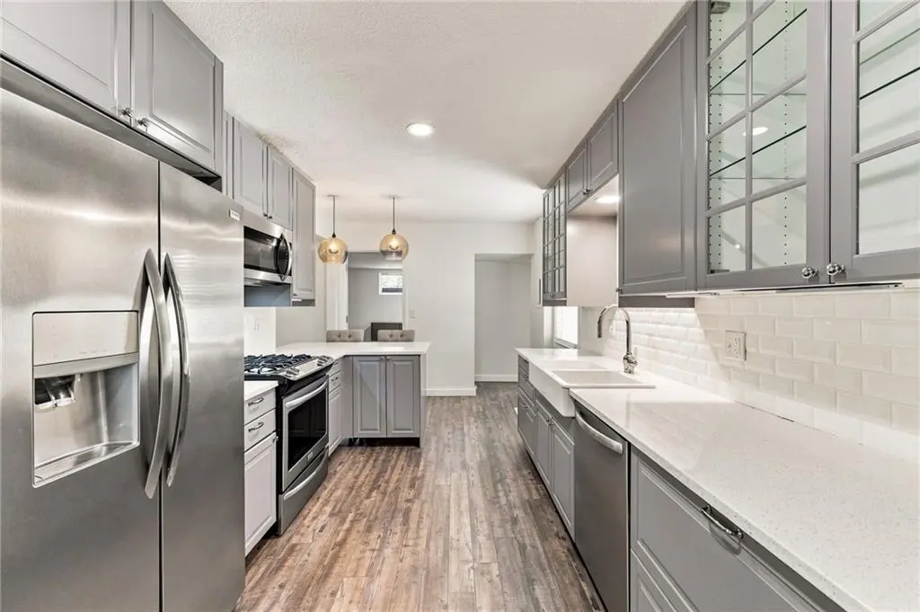 5529 Outlook ST, Mission, KS 66202
