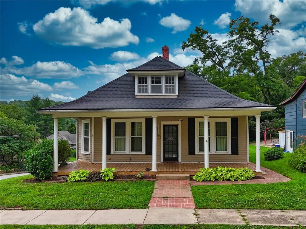 603 Walnut ST, Weston, MO 64098