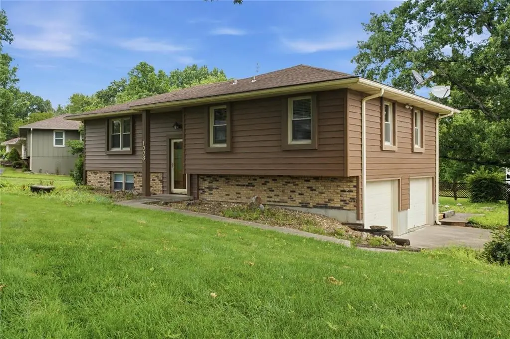 1003 N Garner ST, Richmond, MO 64085