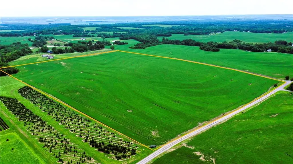 Hunter RD, Sibley, MO 64088