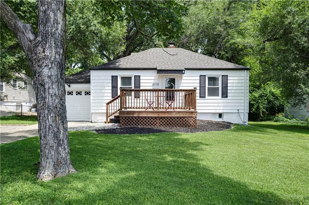 5712 W 55th ST, Mission, KS 66202