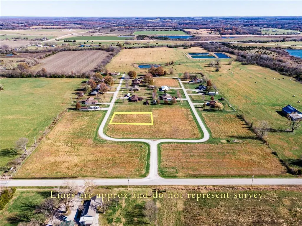 00018 E 975 PL, Pleasanton, KS 66075