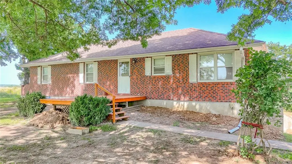 75 NW 1501 RD, Holden, MO 64040