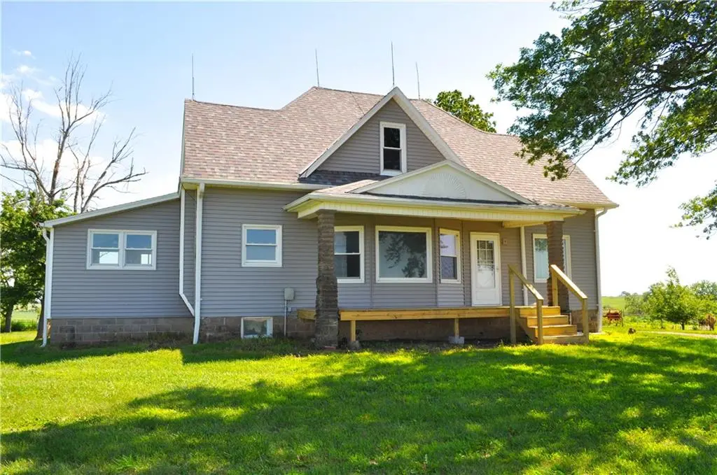 21718 395th ST, Graham, MO 64465