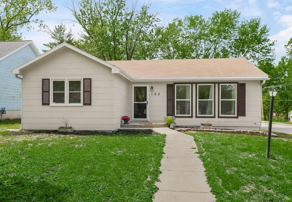 102 S 18th ST, Leavenworth, KS 66048