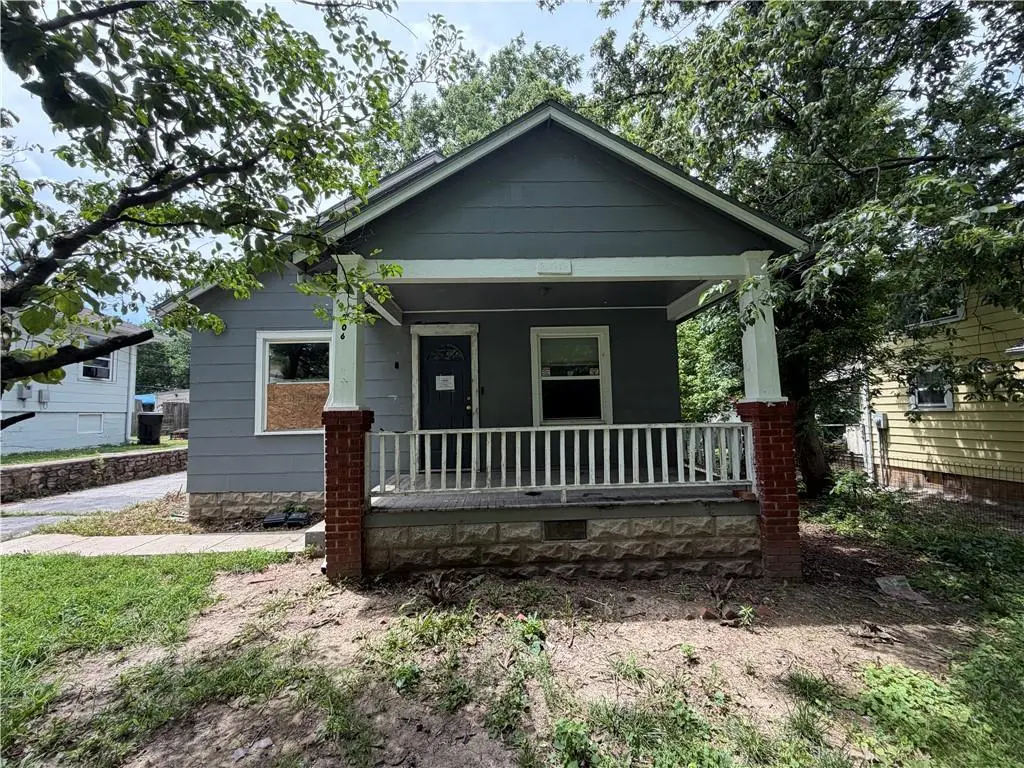 206 S Hardy AVE, Independence, MO 64053
