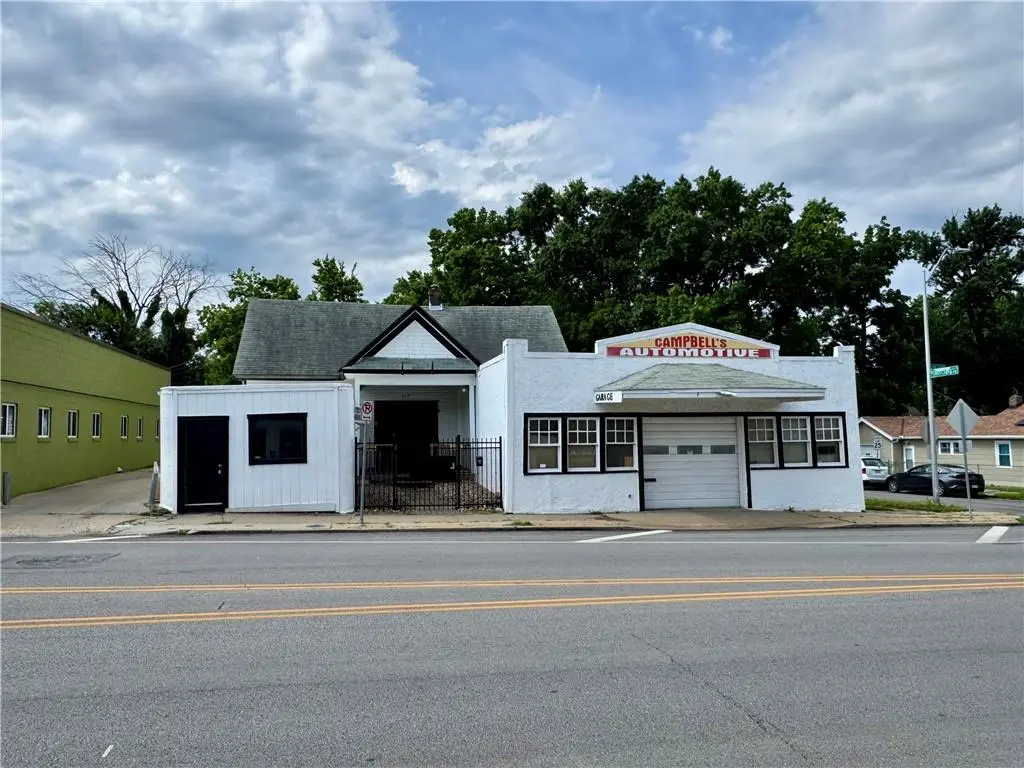 517 W 75th ST, Kansas City, MO 64114
