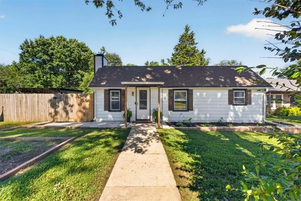 508 S Elm ST, Louisburg, KS 66053