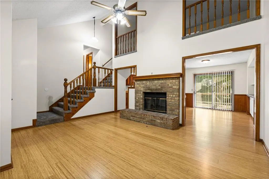 15016 W 150TH ST, Olathe, KS 66062