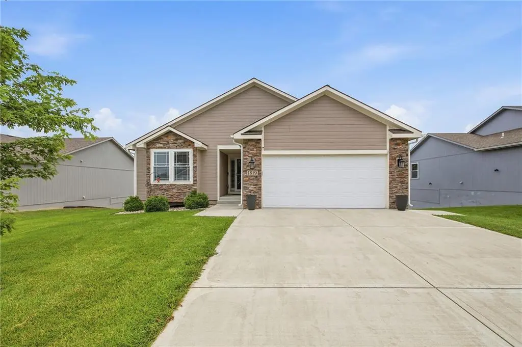1819 N Keenan ST, Independence, MO 64058
