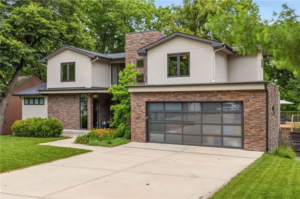 612 NW 40th TER, Kansas City, MO 64116