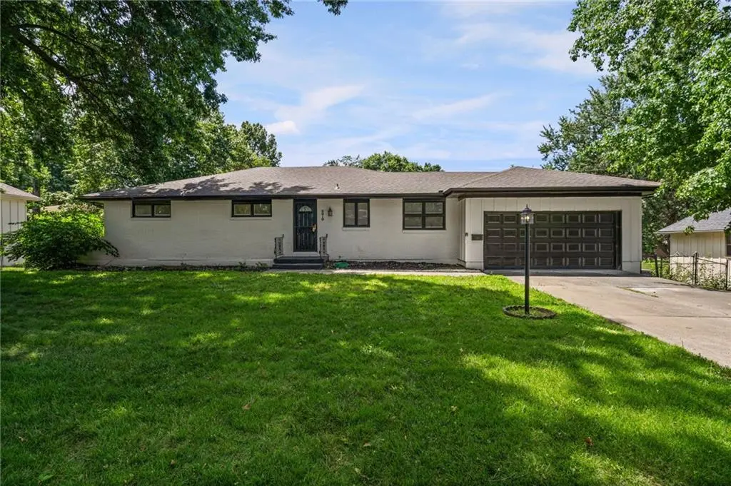 8819 E 61st ST, Raytown, MO 64133