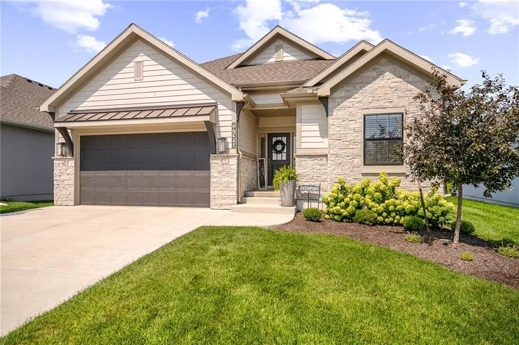 17359 S Kaw ST, Olathe, KS 66062