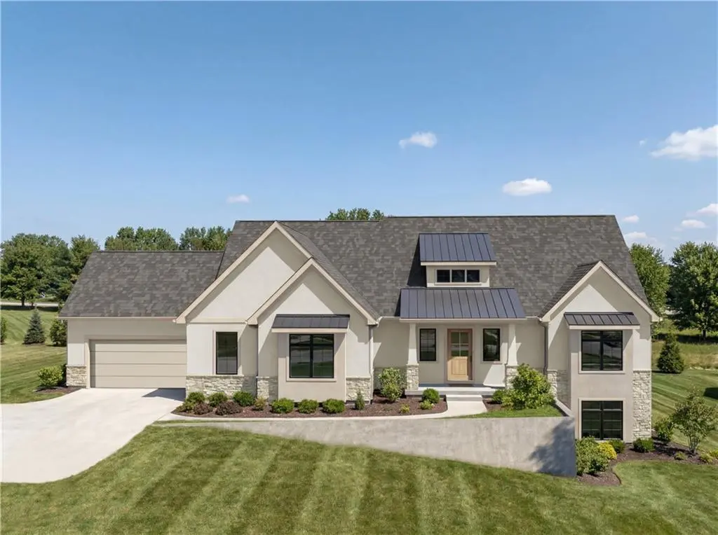 18501 Floyd ST, Overland Park, KS 66085