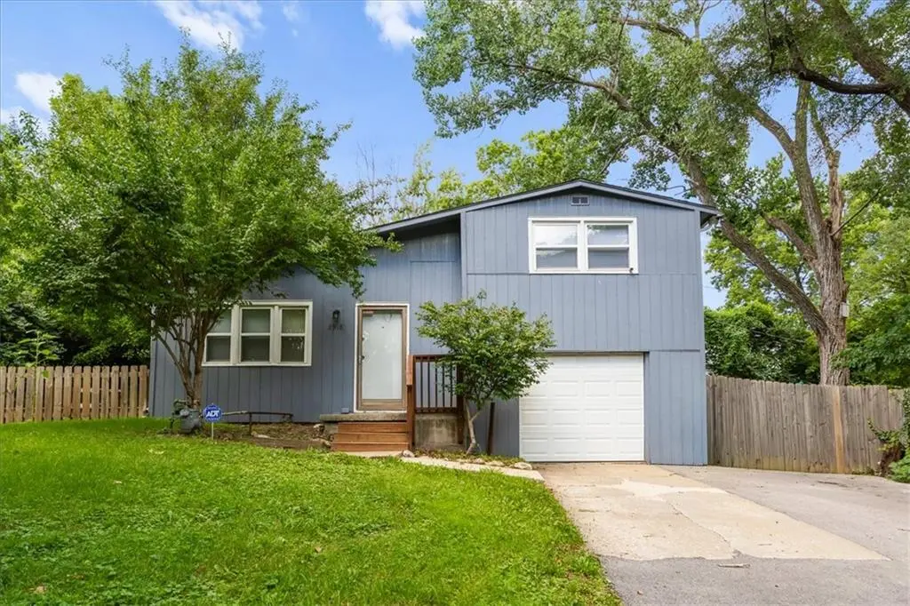 2918 S 9th PL, Kansas City, KS 66103