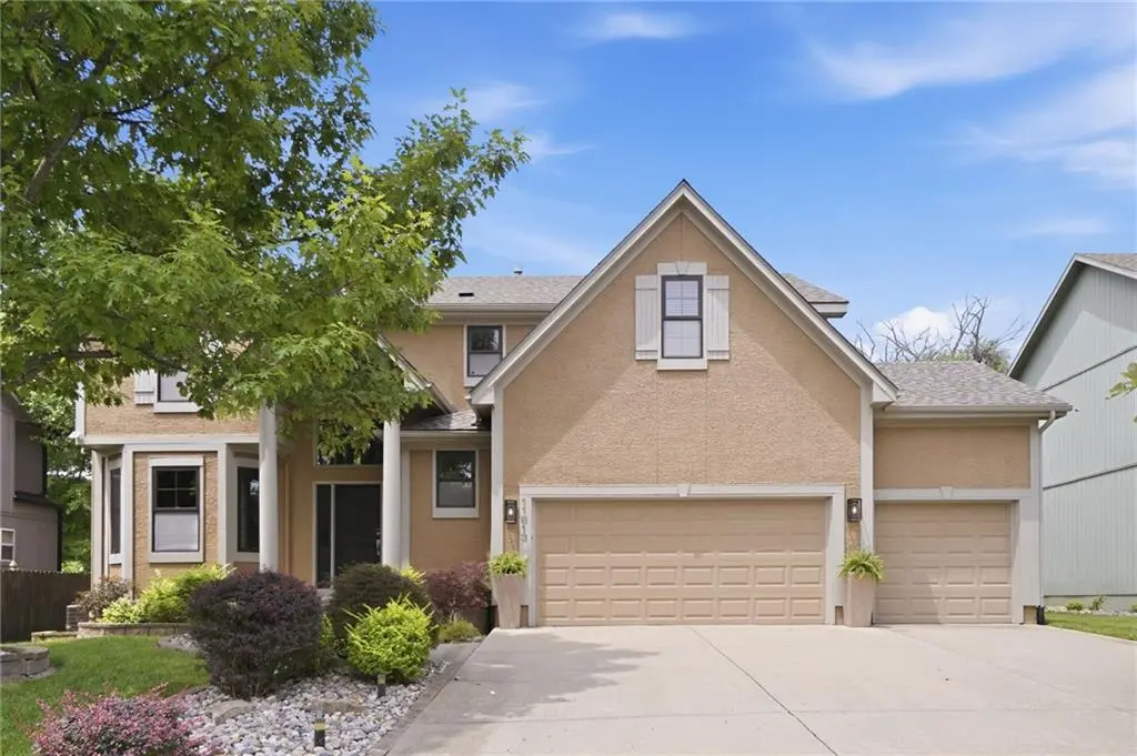 11813 W 138th ST, Overland Park, KS 66221