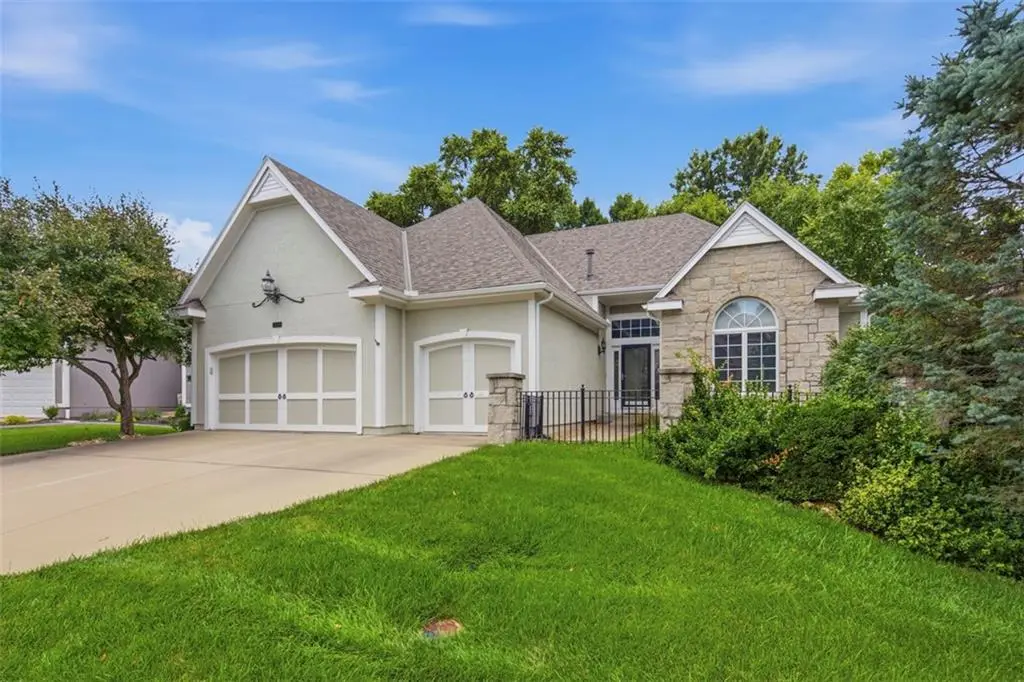 4809 W 162nd ST, Overland Park, KS 66085