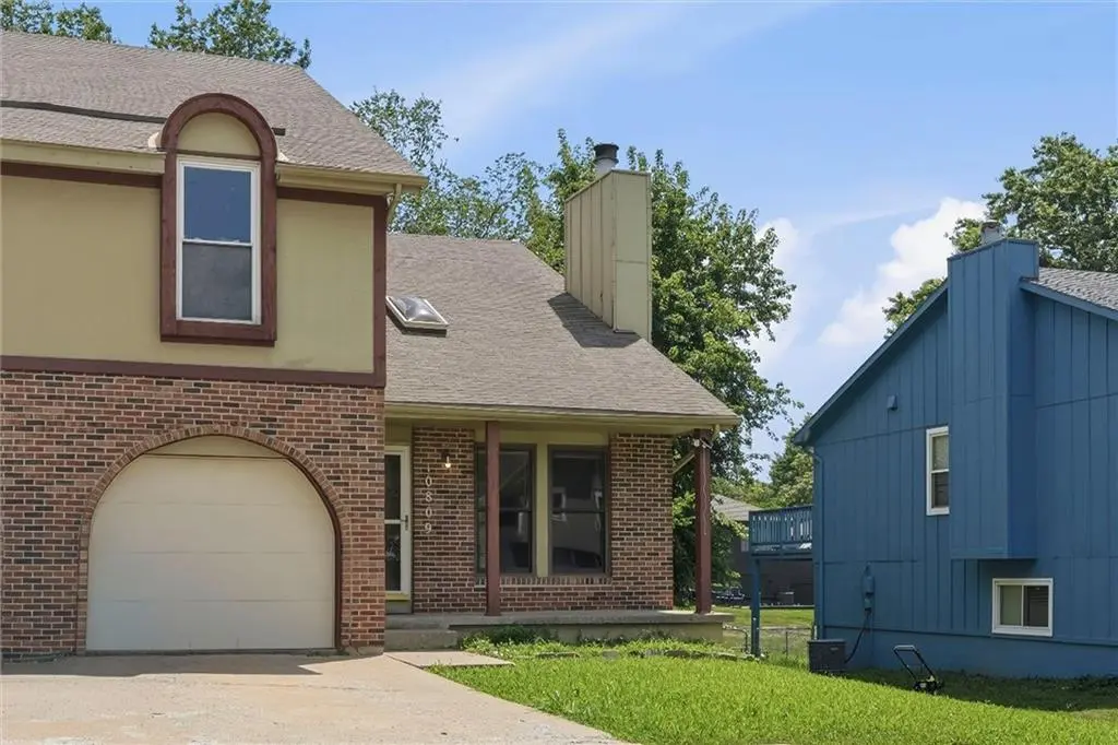 10809 HASKINS ST, Lenexa, KS 66210