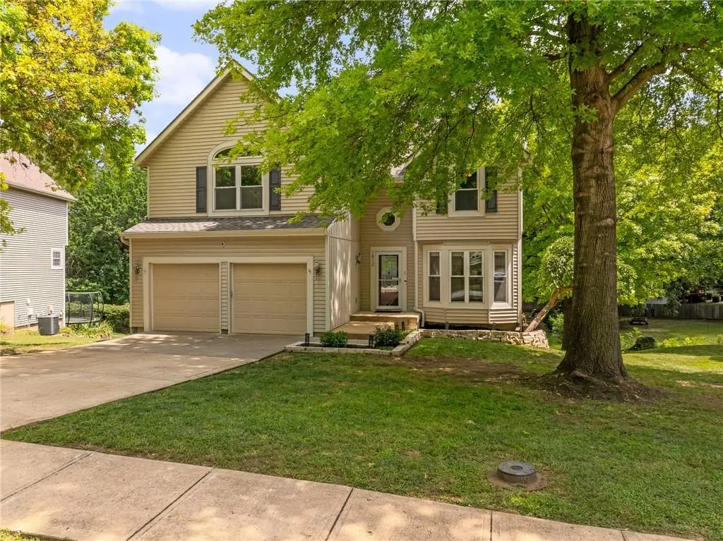 1412 N Anne Shirley DR, Olathe, KS 66061