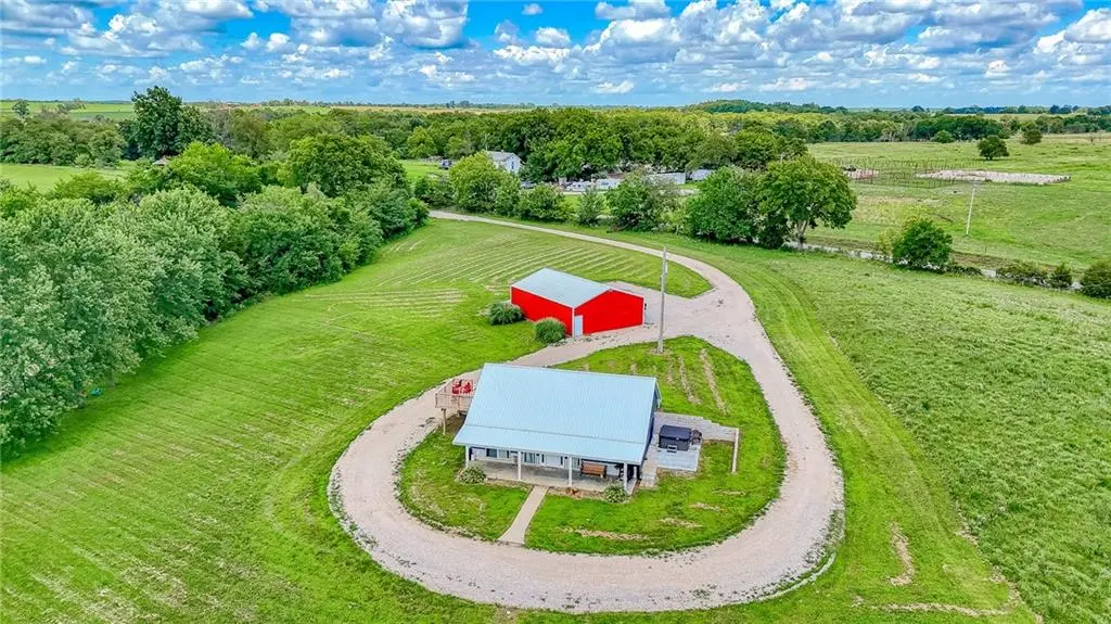 938 SW 13 HWY, Leeton, MO 64761