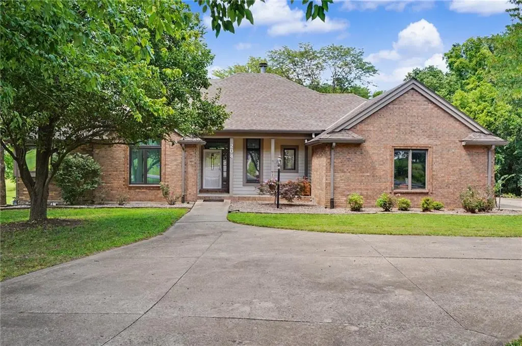 204 E High ST, Baldwin City, KS 66006
