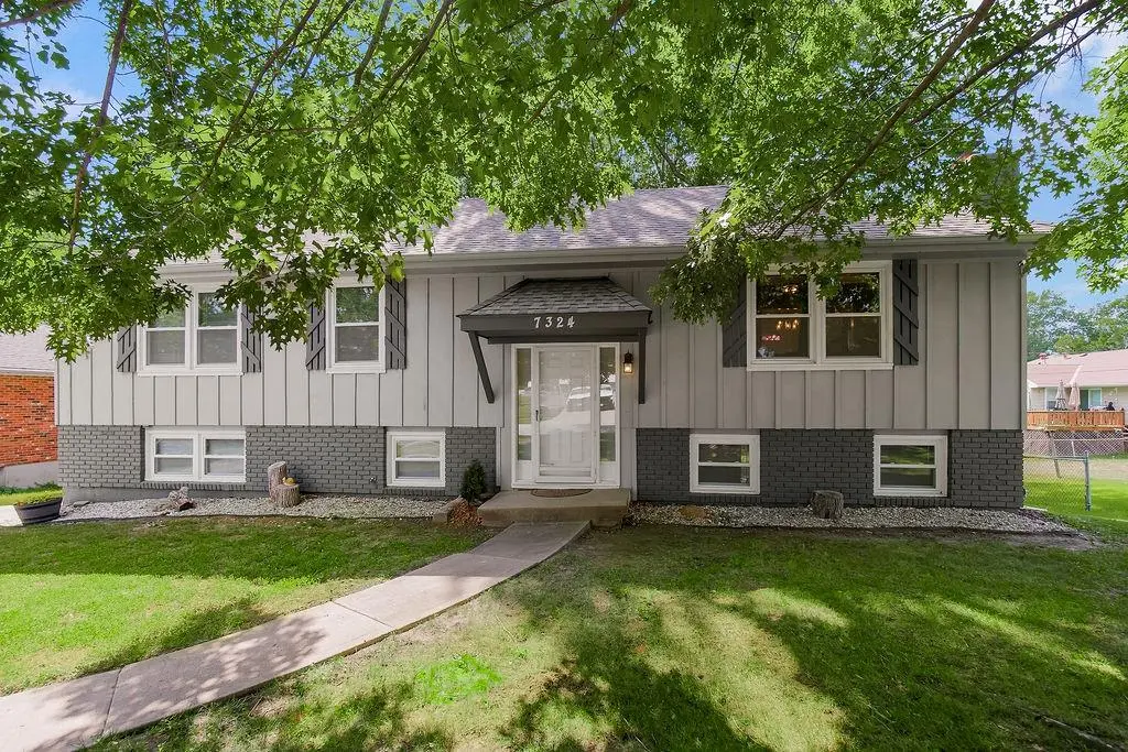 7324 N Euclid AVE, Kansas City, MO 64118