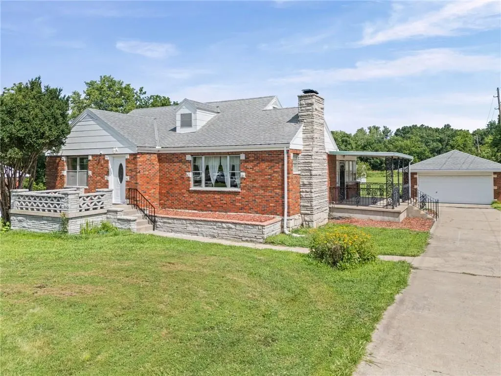 8318 State AVE, Kansas City, KS 66112