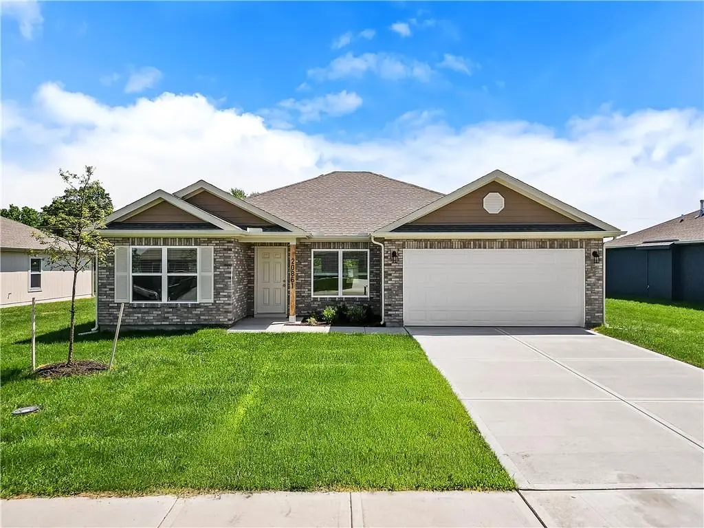 38038 W 207th TER, Edgerton, KS 66021