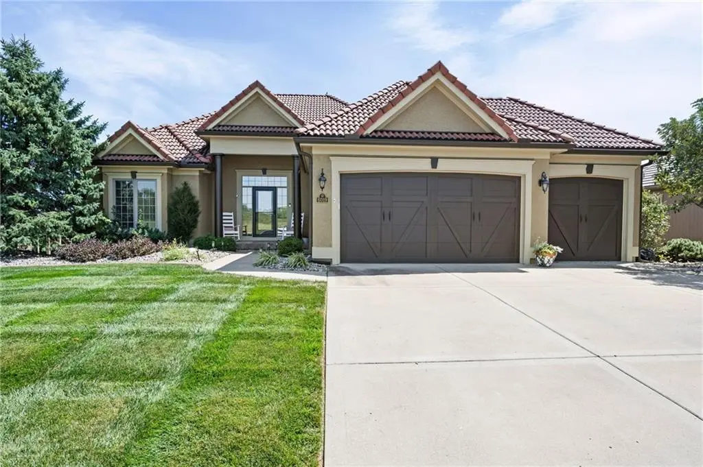6019 NW 107th ST, Kansas City, MO 64154