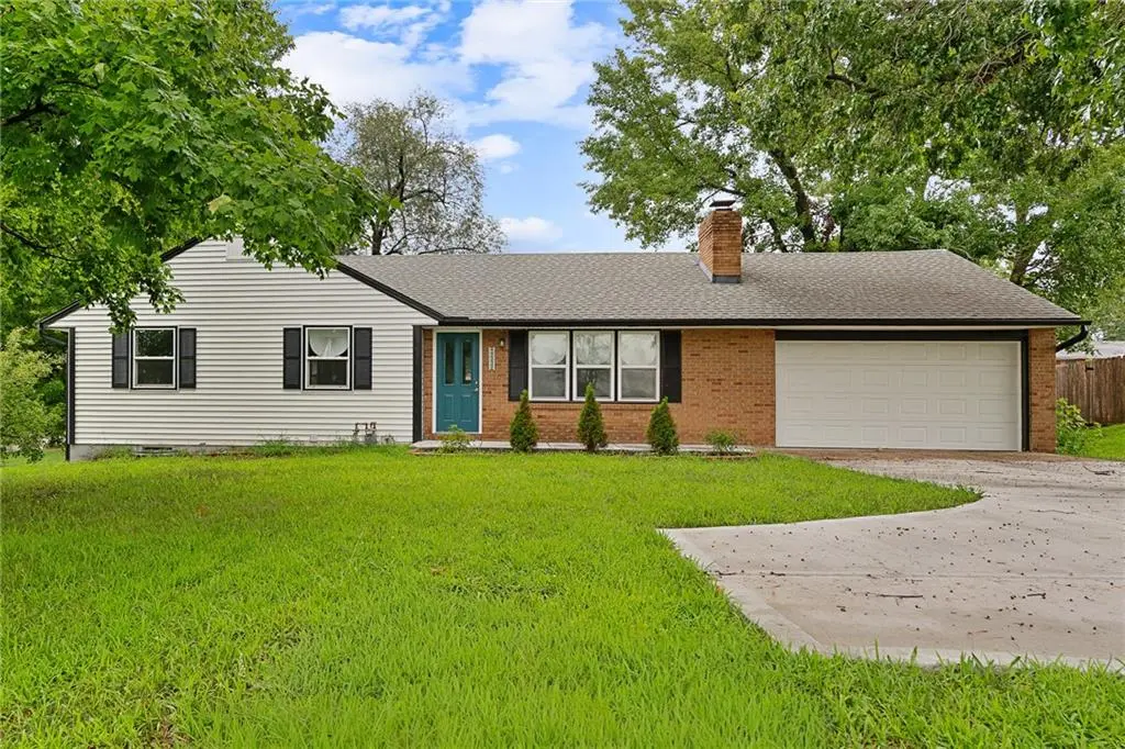 7332 Parallel Pkwy, Kansas City, KS 66112