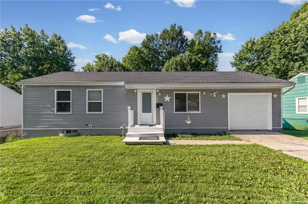 703 W 28th ST #N, Independence, MO 64050