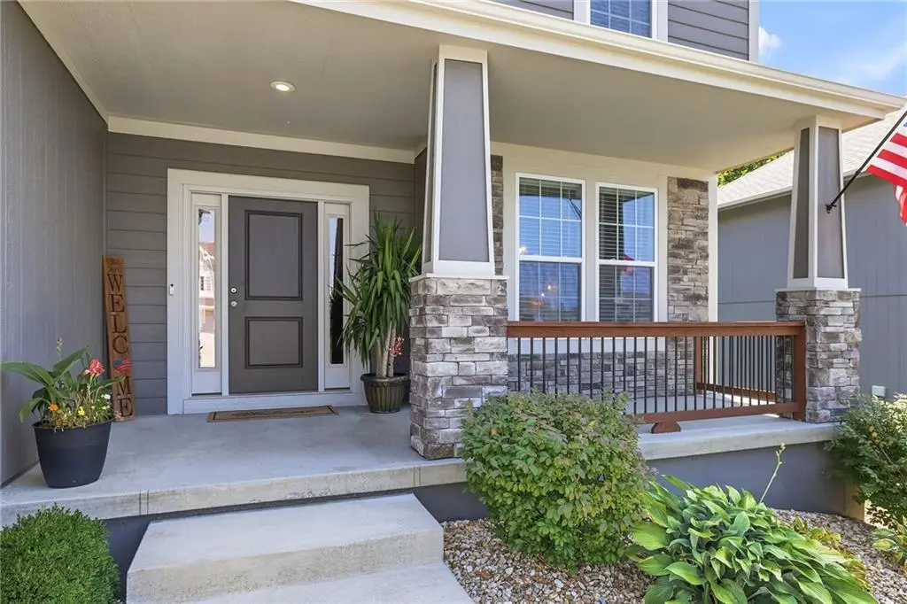9161 Green RD, Lenexa, KS 66227