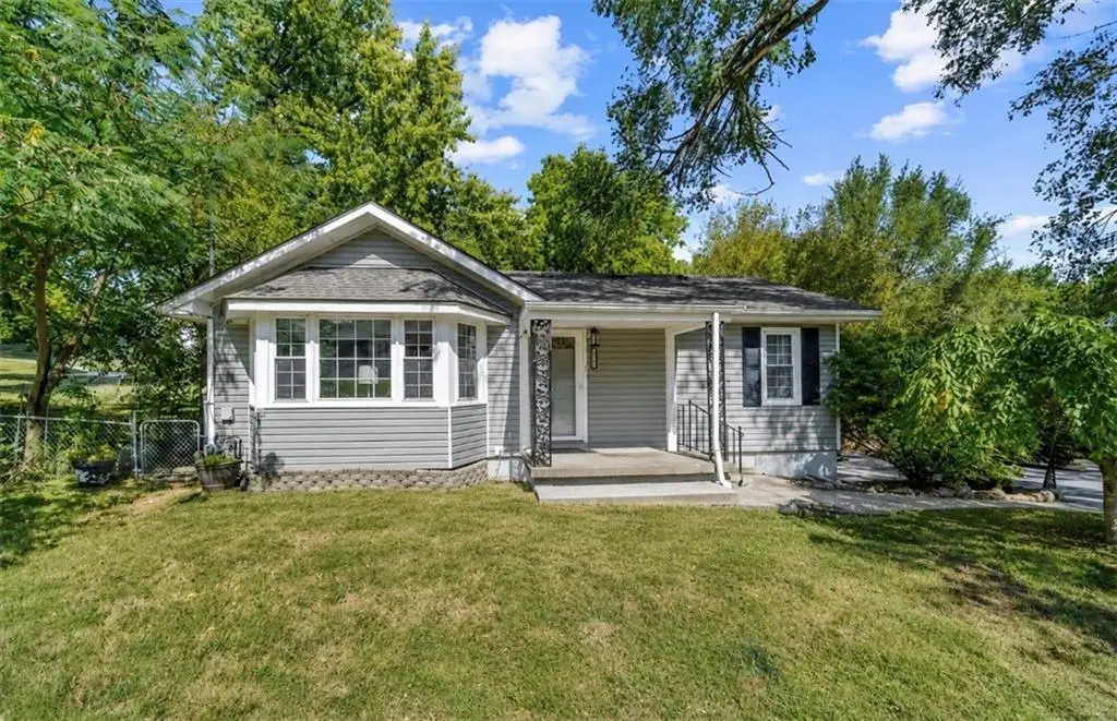 6240 Leavenworth RD, Kansas City, KS 66104