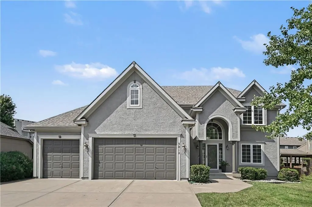3812 NE 94th TER, Kansas City, MO 64156