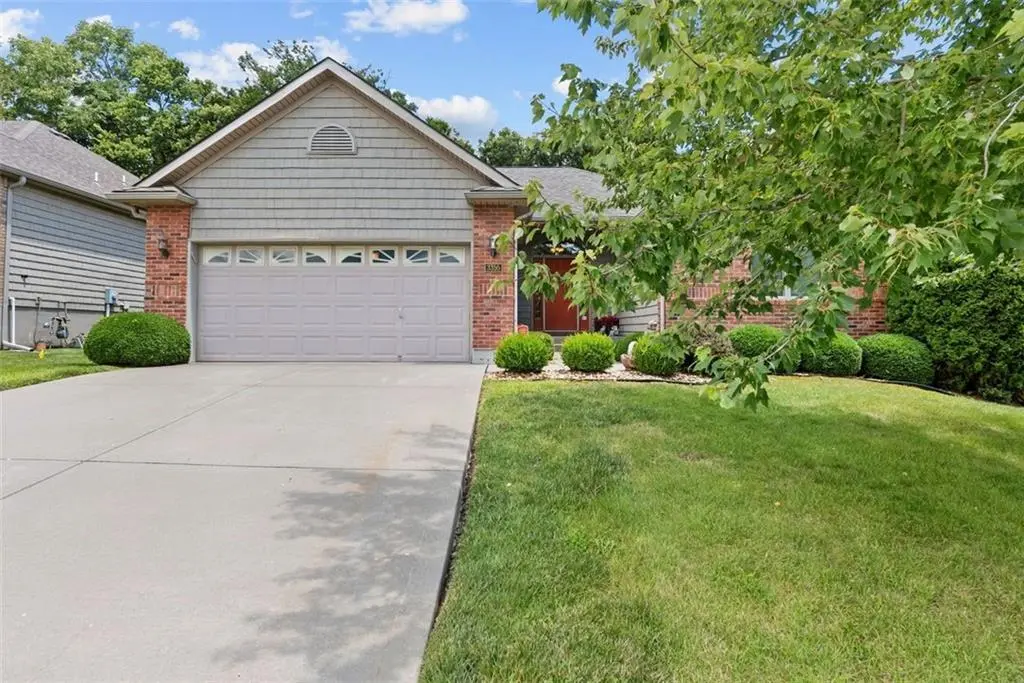 3355 S Wood AVE, Independence, MO 64057