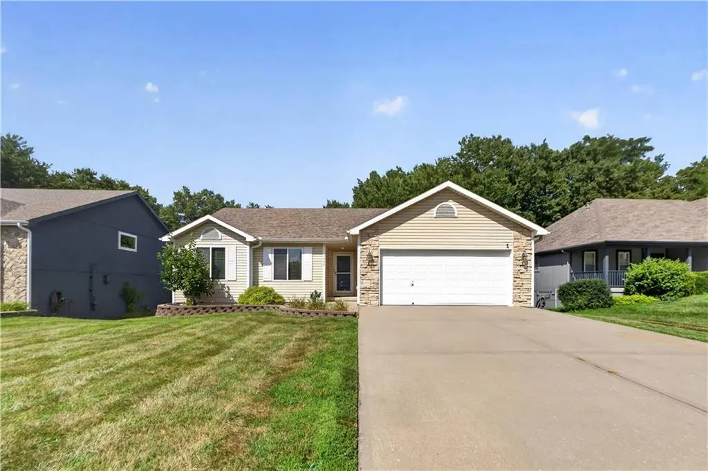 7900 NE 109th TER, Kansas City, MO 64157