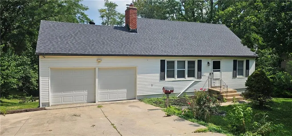 11000 E 63rd ST, Kansas City, MO 64133