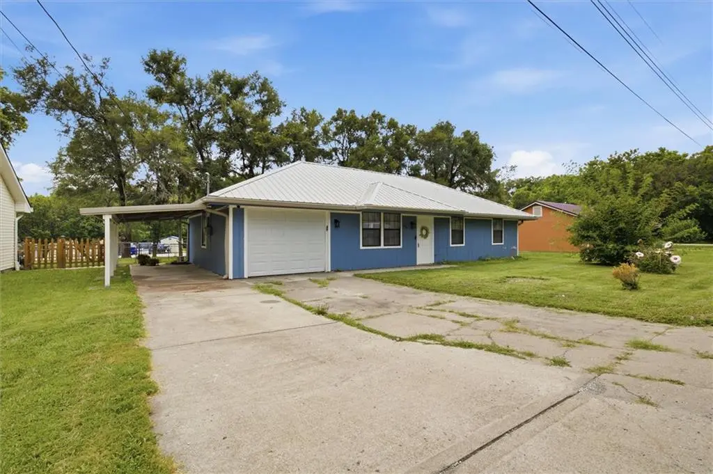 304 E 2nd ST, Lawson, MO 64062