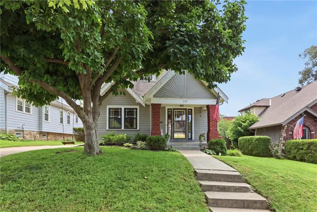 315 E 70th TER, Kansas City, MO 64113