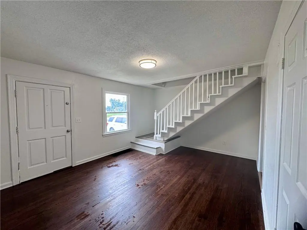 2612 E 75th ST, Kansas City, MO 64132