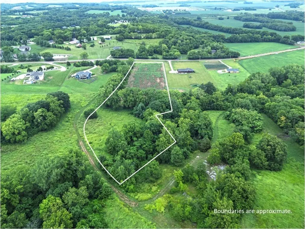 21201 E Blue Mills RD, Independence, MO 64058