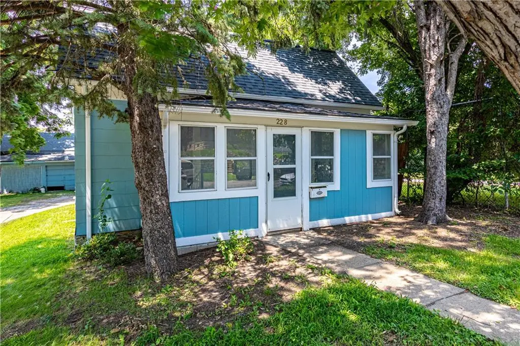 228 N 24th ST, Kansas City, KS 66102