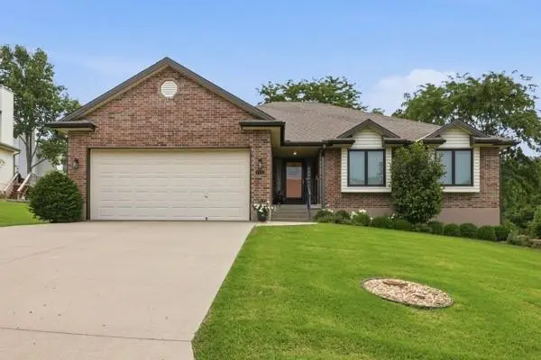 3323 S Prescott AVE, Independence, MO 64015