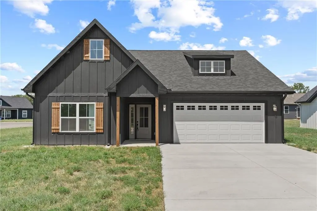 606 Catalpa ST, Independence, KS 67301