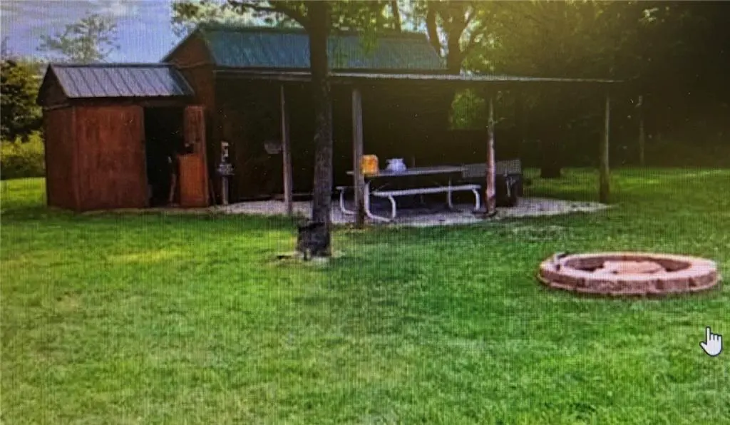 798 Sugar Lake DR, Mound City, KS 66056