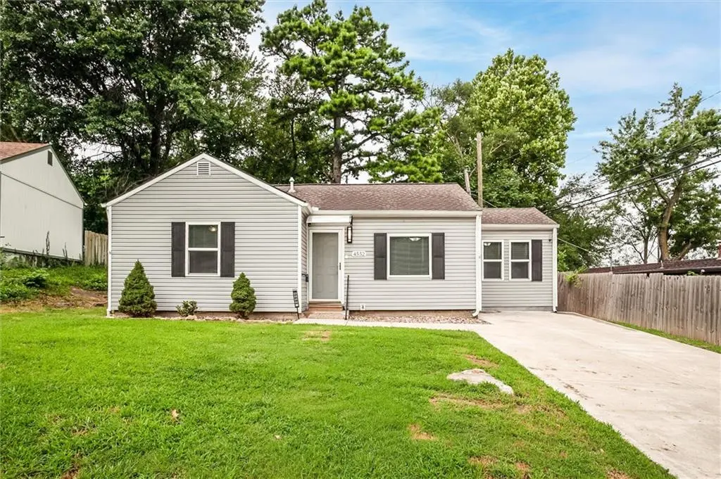 4552 N Locust ST, Kansas City, MO 64116