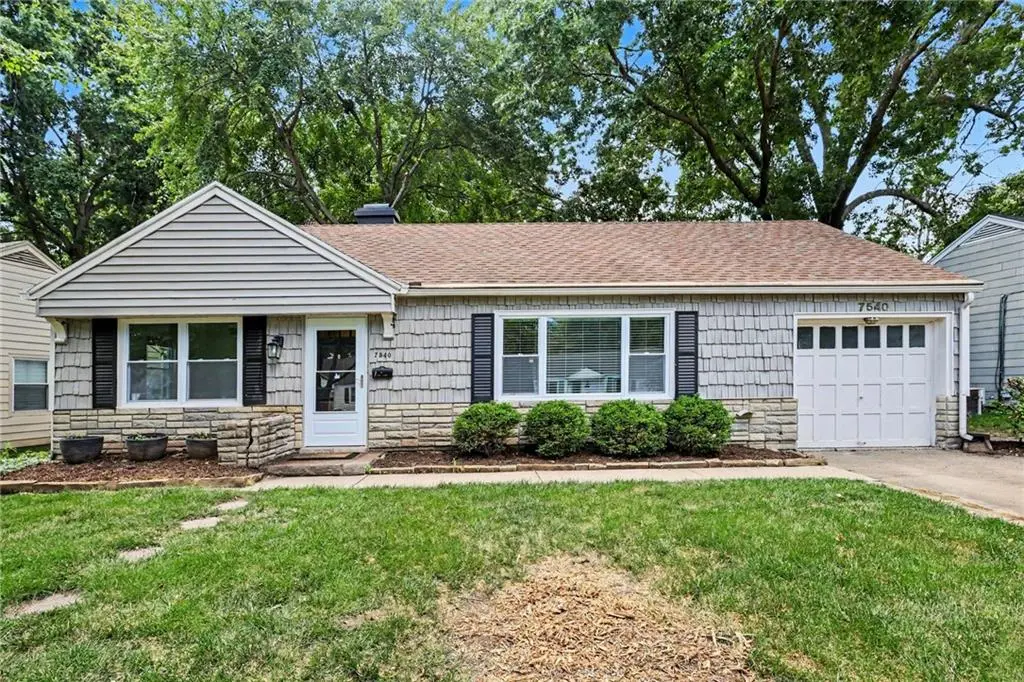 7540 Rainbow DR, Prairie Village, KS 66208